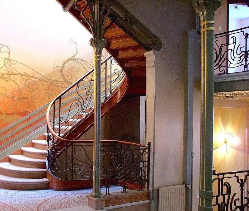 Jaký je rozdíl mezi Art Nouveau a Art Deco