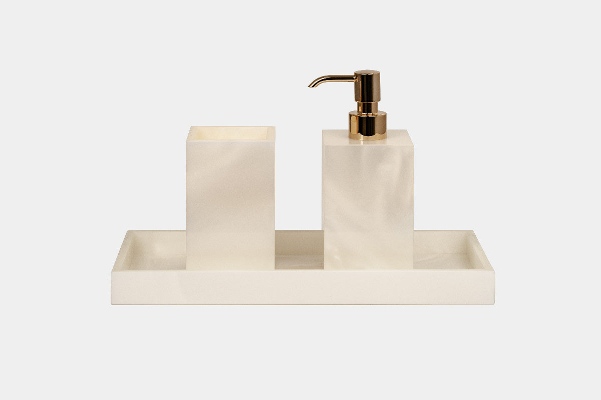 Elegantní podnos z leštěné pryskyřice BEA 30x14 cm