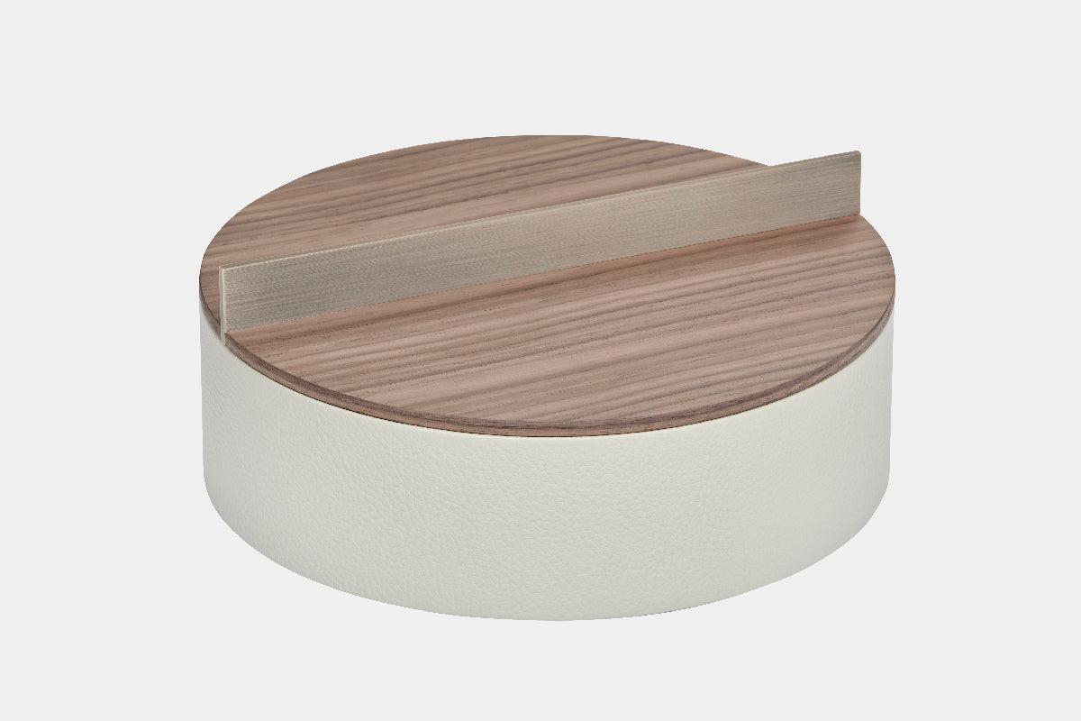 Nízký kožený box DAMA s víkem z ořechového dřeva