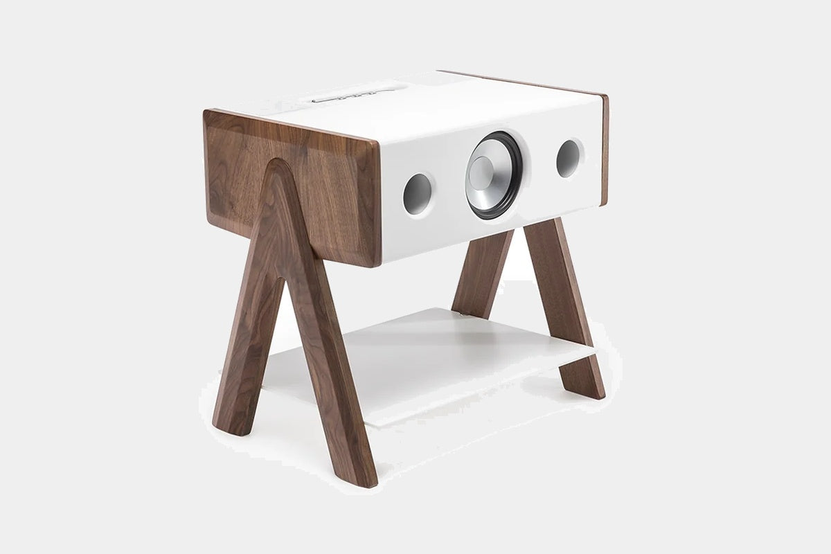 La Boite Concept Cube CS Noyer designový aktivní HiFi reproduktor