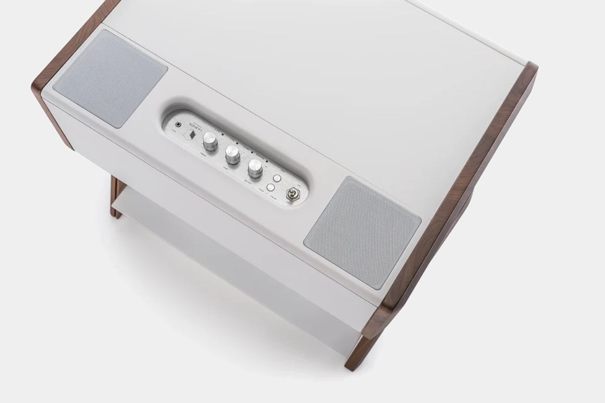 La Boite Concept Cube CS Noyer designový aktivní HiFi reproduktor