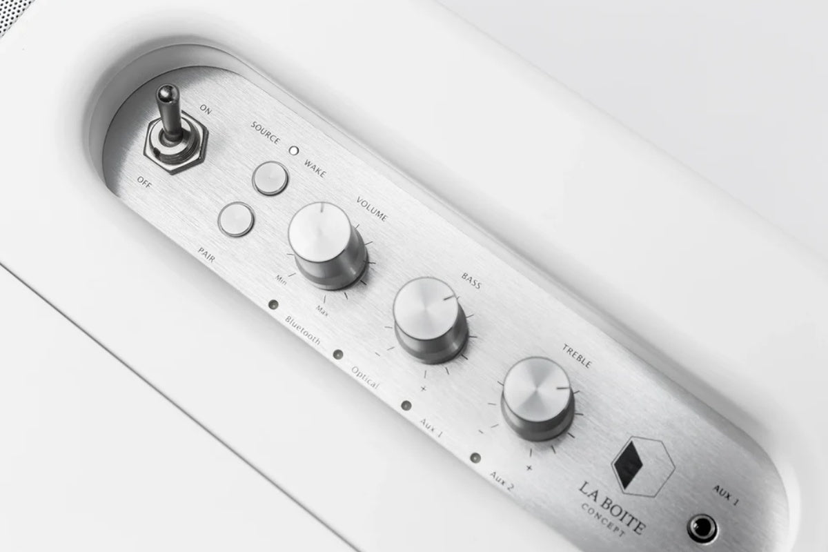 La Boite Concept Cube CS Noyer designový aktivní HiFi reproduktor