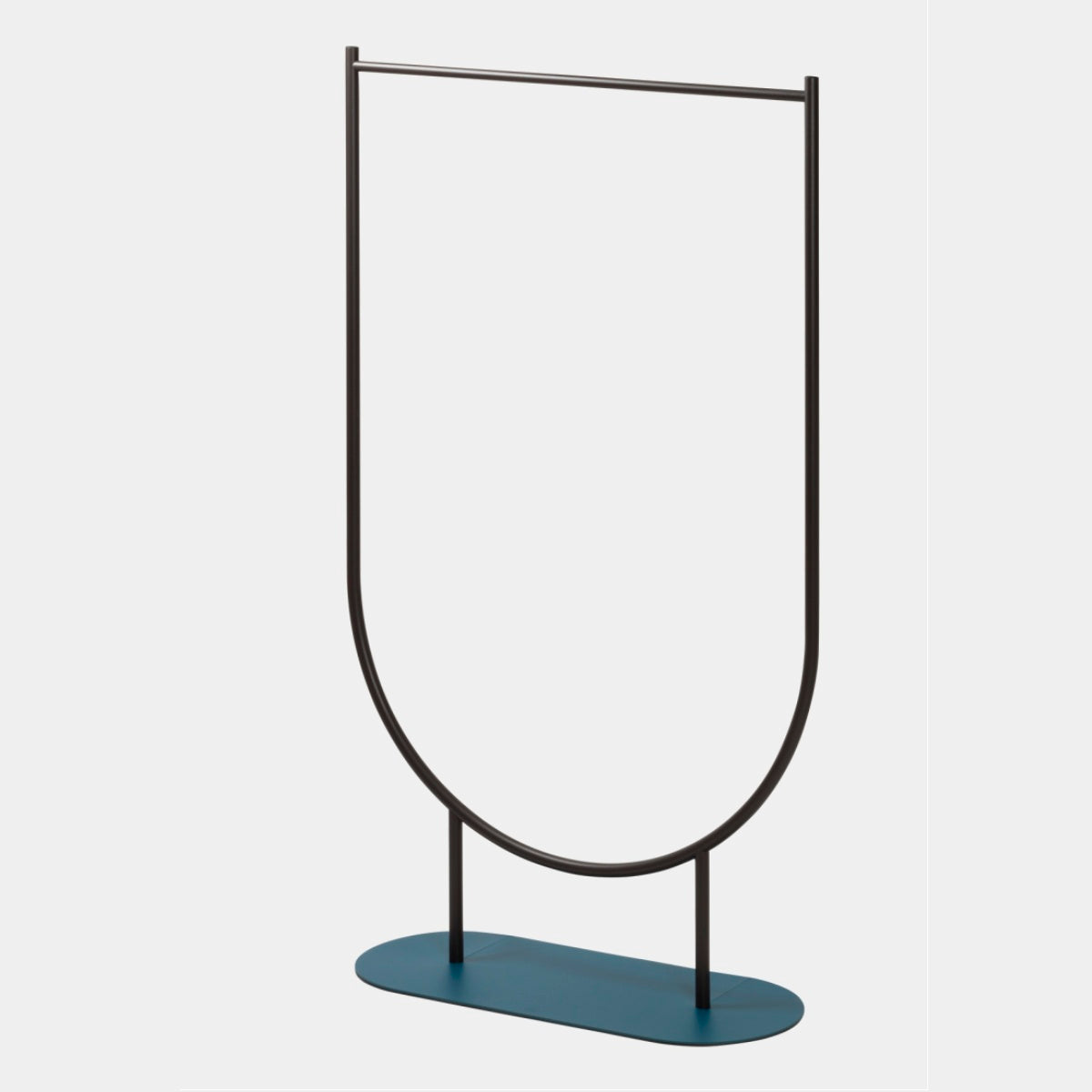 Kovový stojan na oblečení MASK