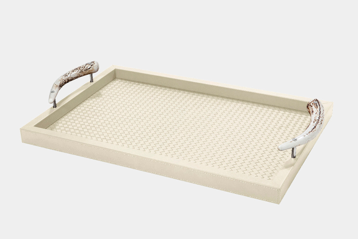 Kožený podnos DAFNE s úchytkami z jeleního parohu