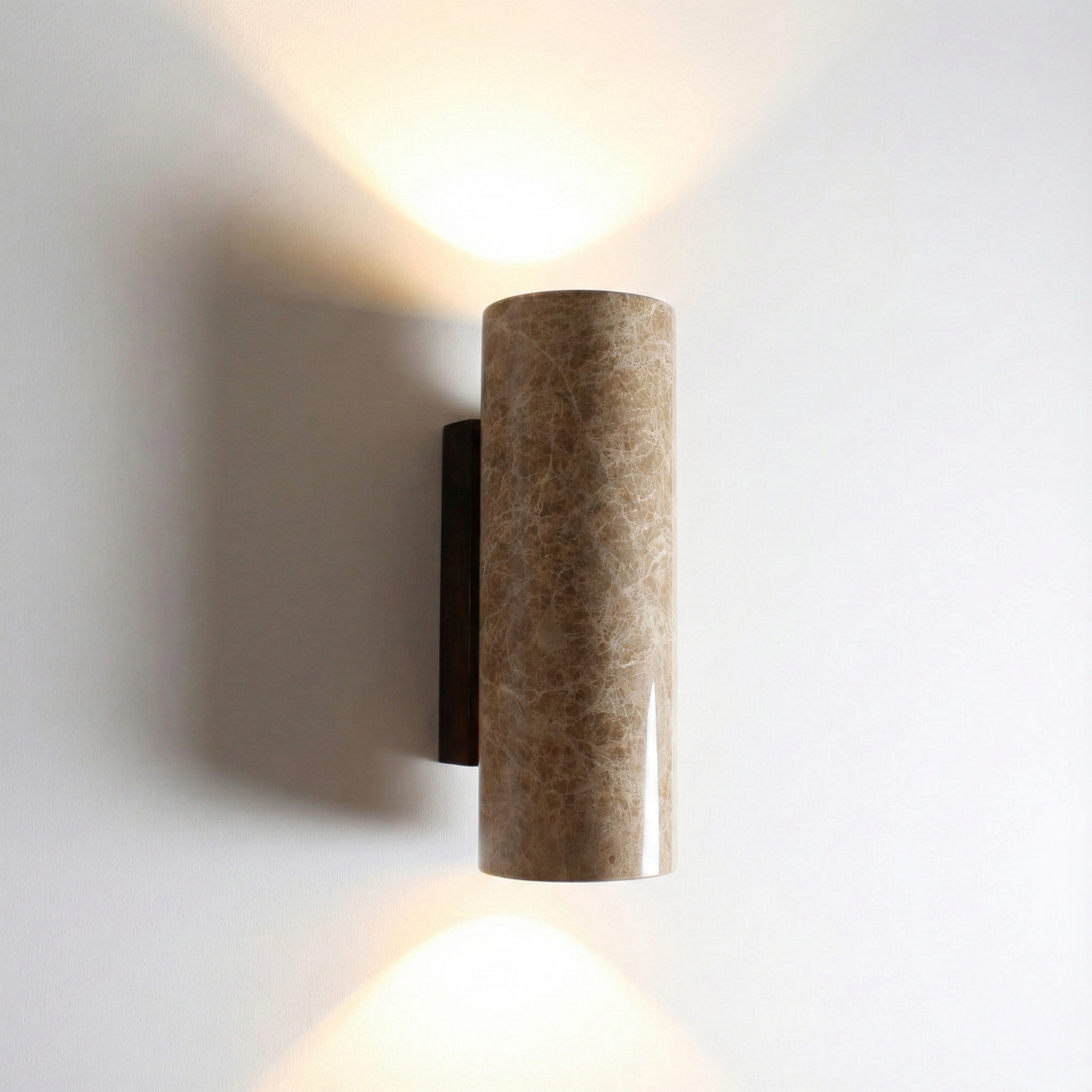 KALI RONDE nástěnné svítidlo z mramoru a dřeva