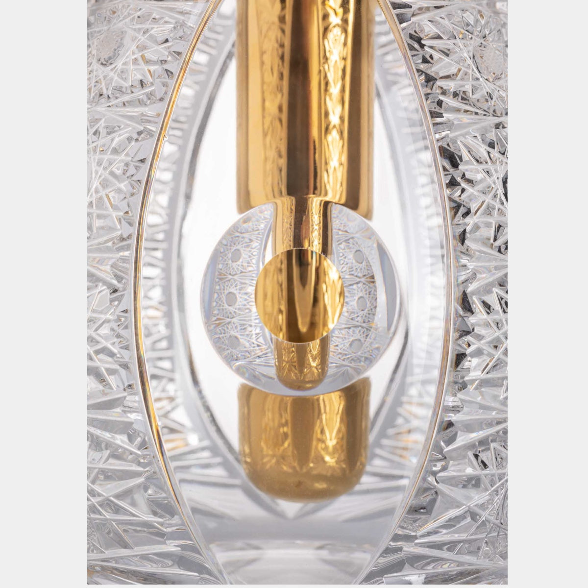 Ručně broušený křišťálový relikviář II - sběratelský unikát