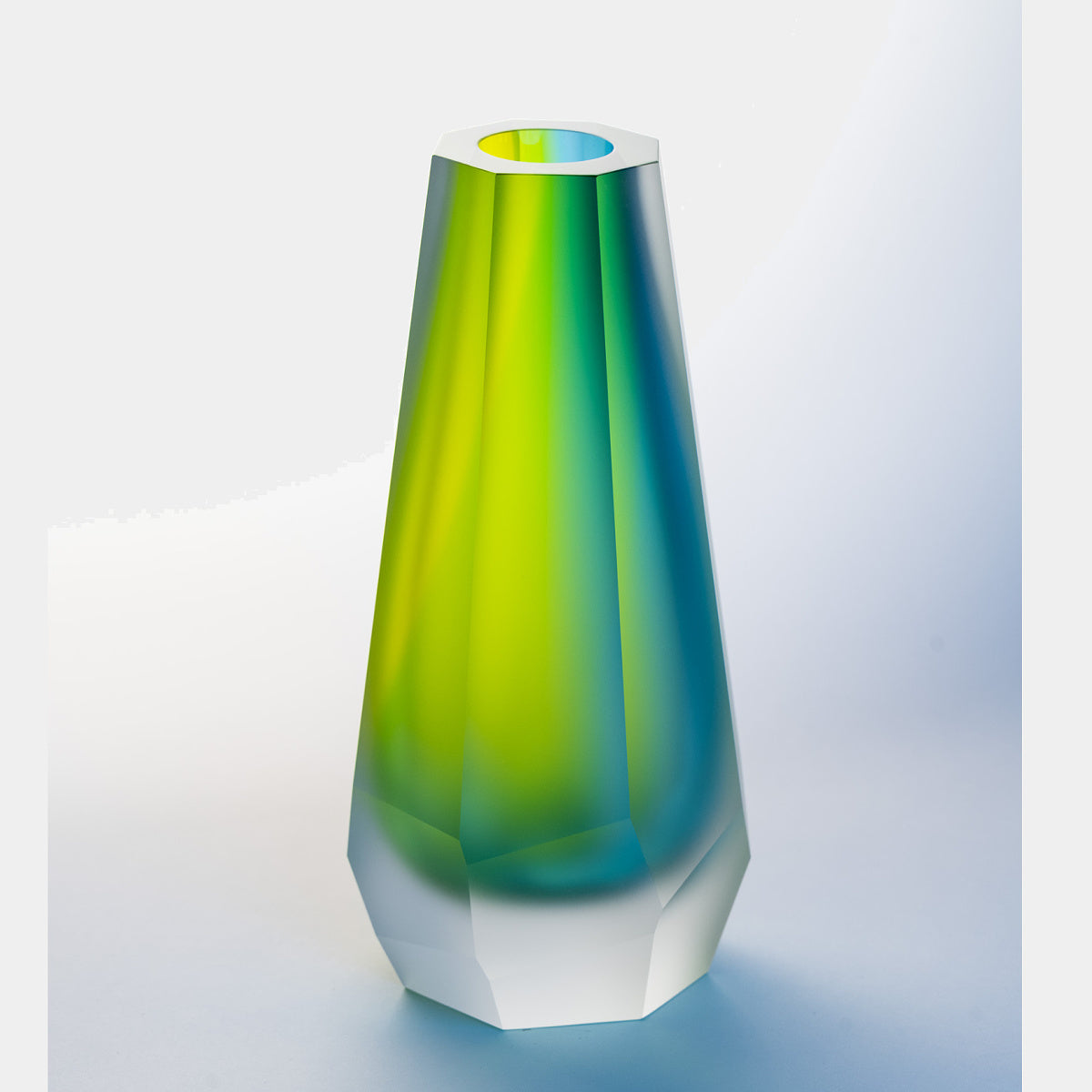 shardart Křišťálová váza HRANA / mat - aurora lime