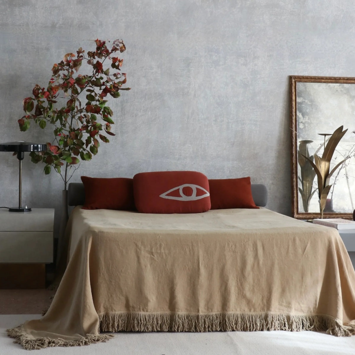 Luxusní lněný přehoz přes postel s dlouhými třásněmi