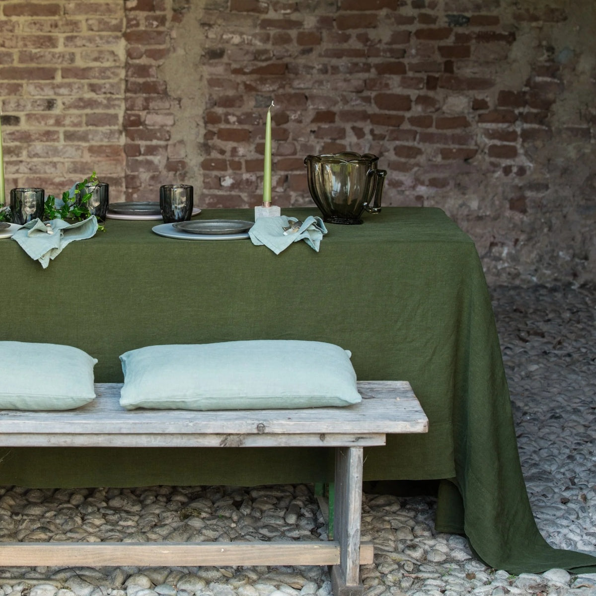 Once Milano klasický lněný ubrus se širokým lemem