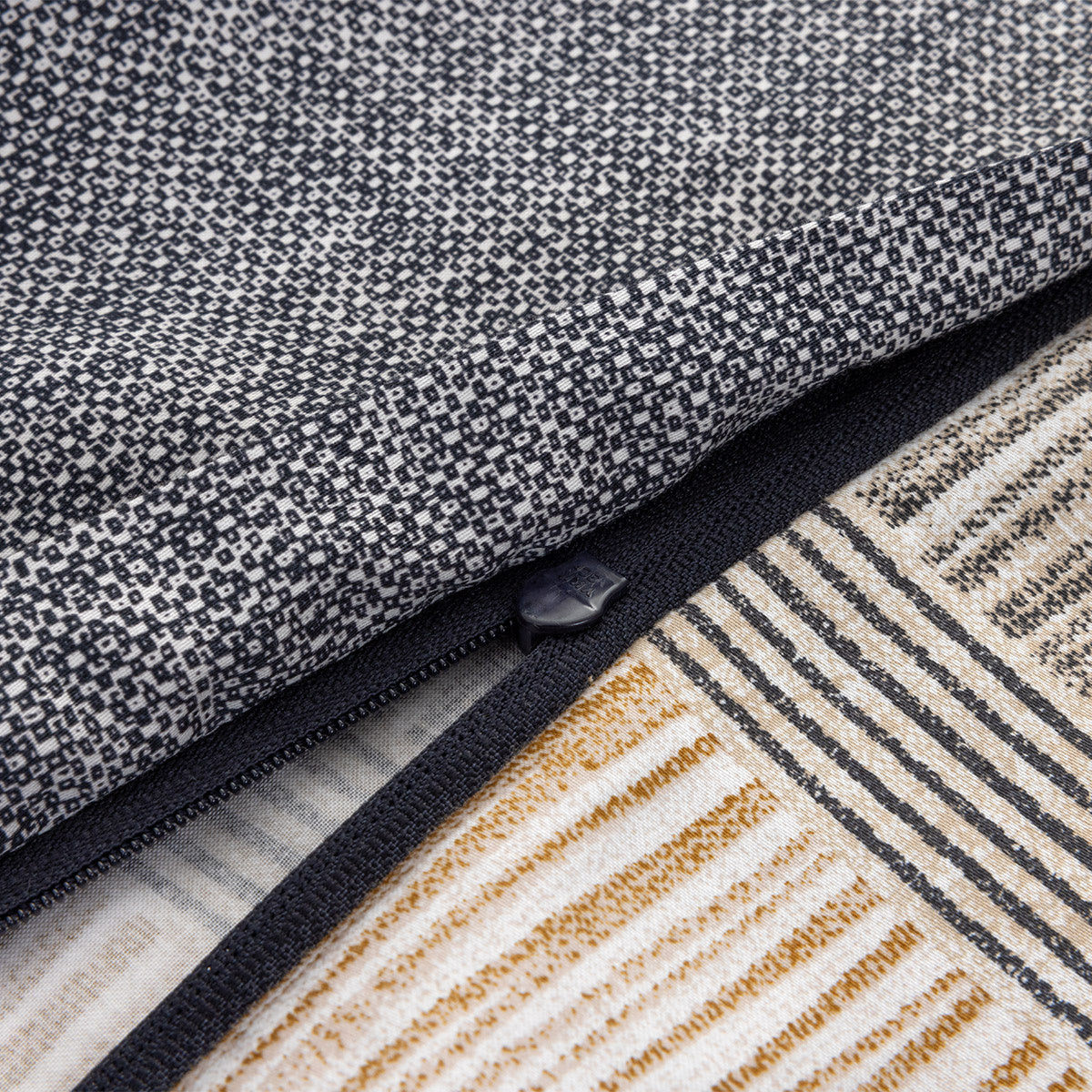 Luxusní povlečení bavlněný satén HUGO BOSS LOFT TAMAN