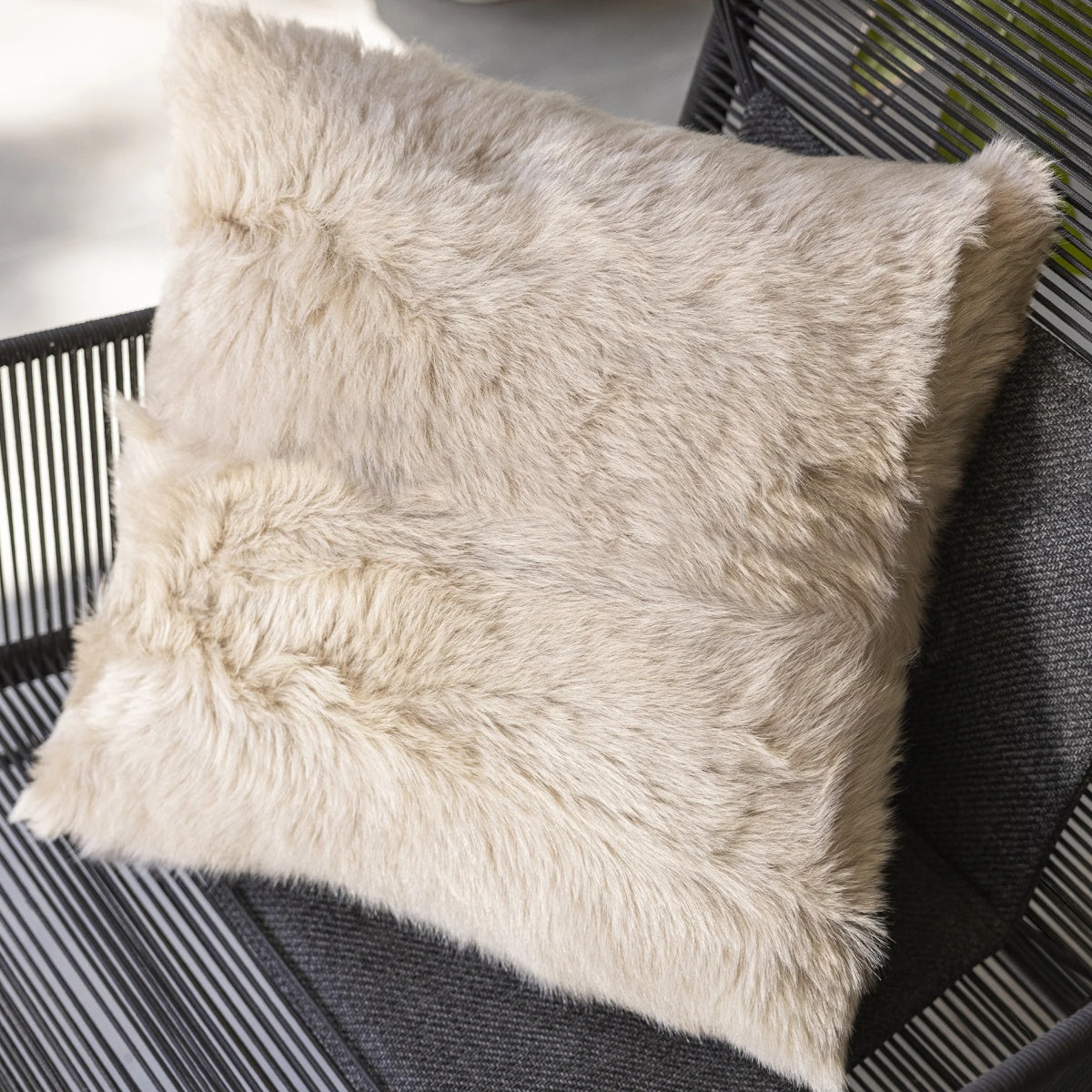 ALONPI Luxusní polštář z ovčí kožešiny a kašmíru