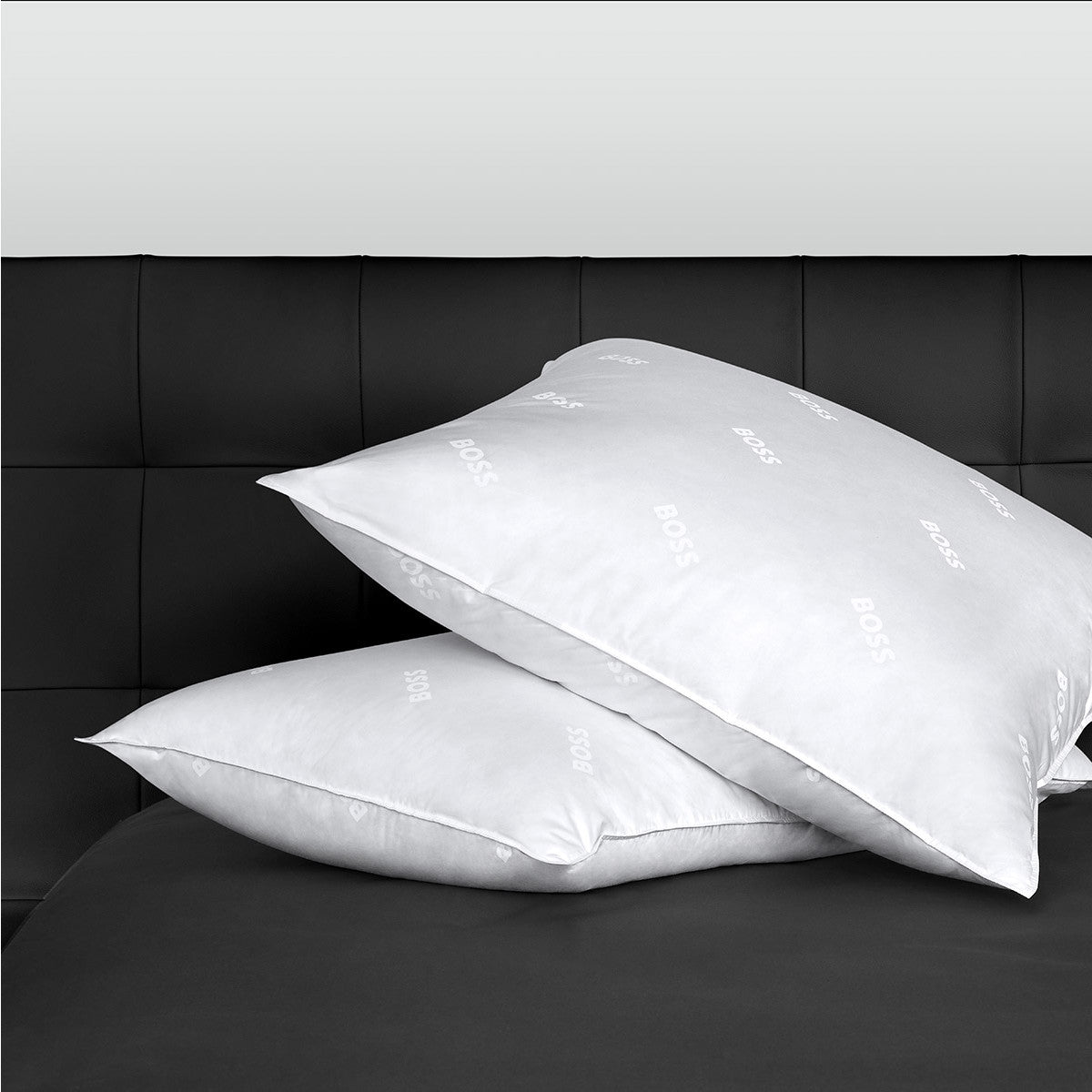 BOSS HOME přírodní polštář s husím peřím PEVNÝ