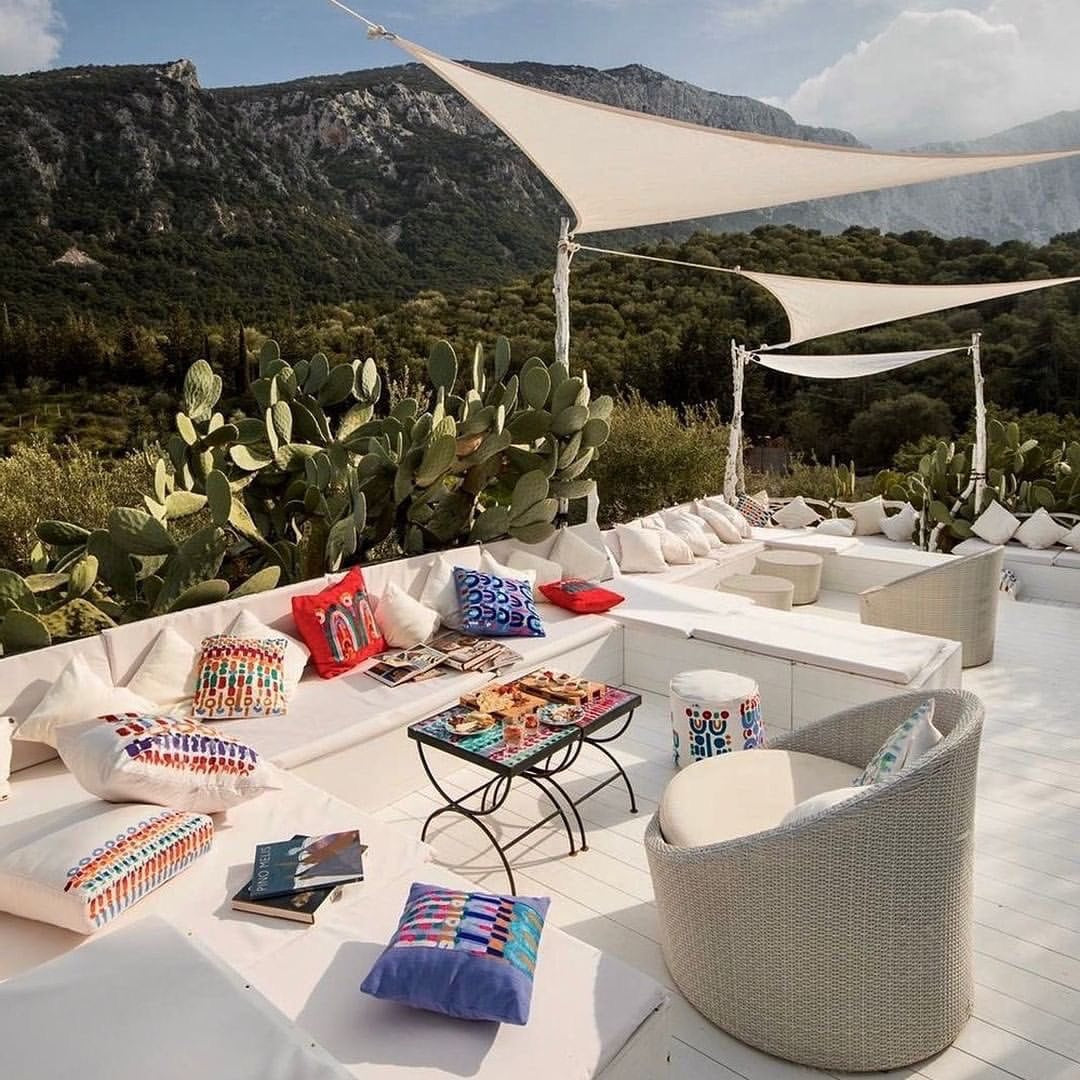 LE BOTTEGHE SU GOLOGONE Polštář ručně malovaný