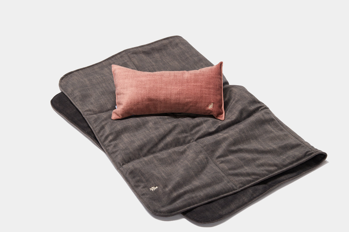 LEBEDDIE Luxusní deka pro psa s ovčí vlnou