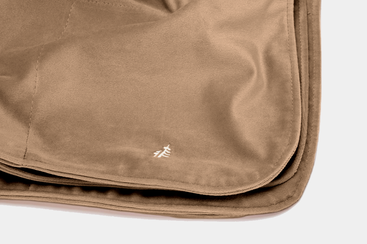 LEBEDDIE Luxusní sametová deka pro psa