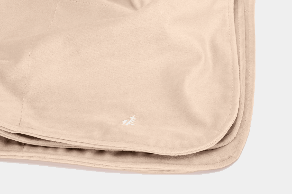 LEBEDDIE Luxusní sametová deka pro psa