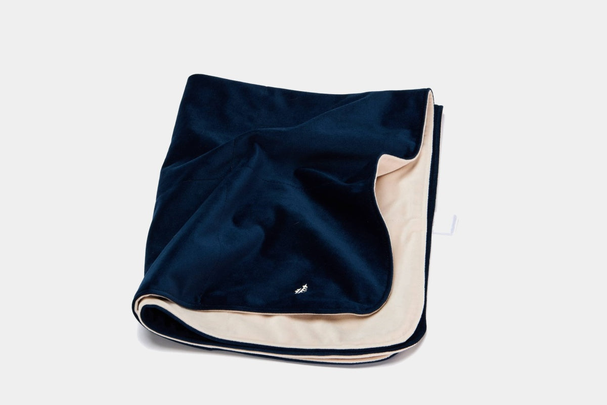 LEBEDDIE Luxusní sametová deka pro psa