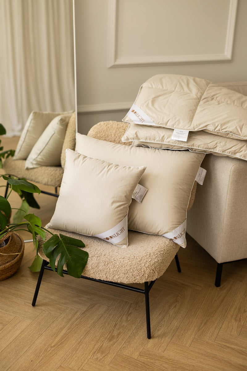 Moonlight LIGHT saténová přikrývka s husím peřím 100 g/m²