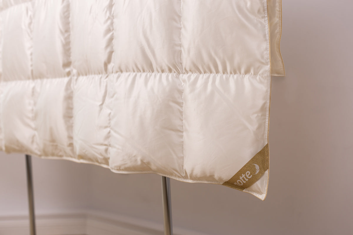 Luxusní lehká přírodní péřová přikrývka