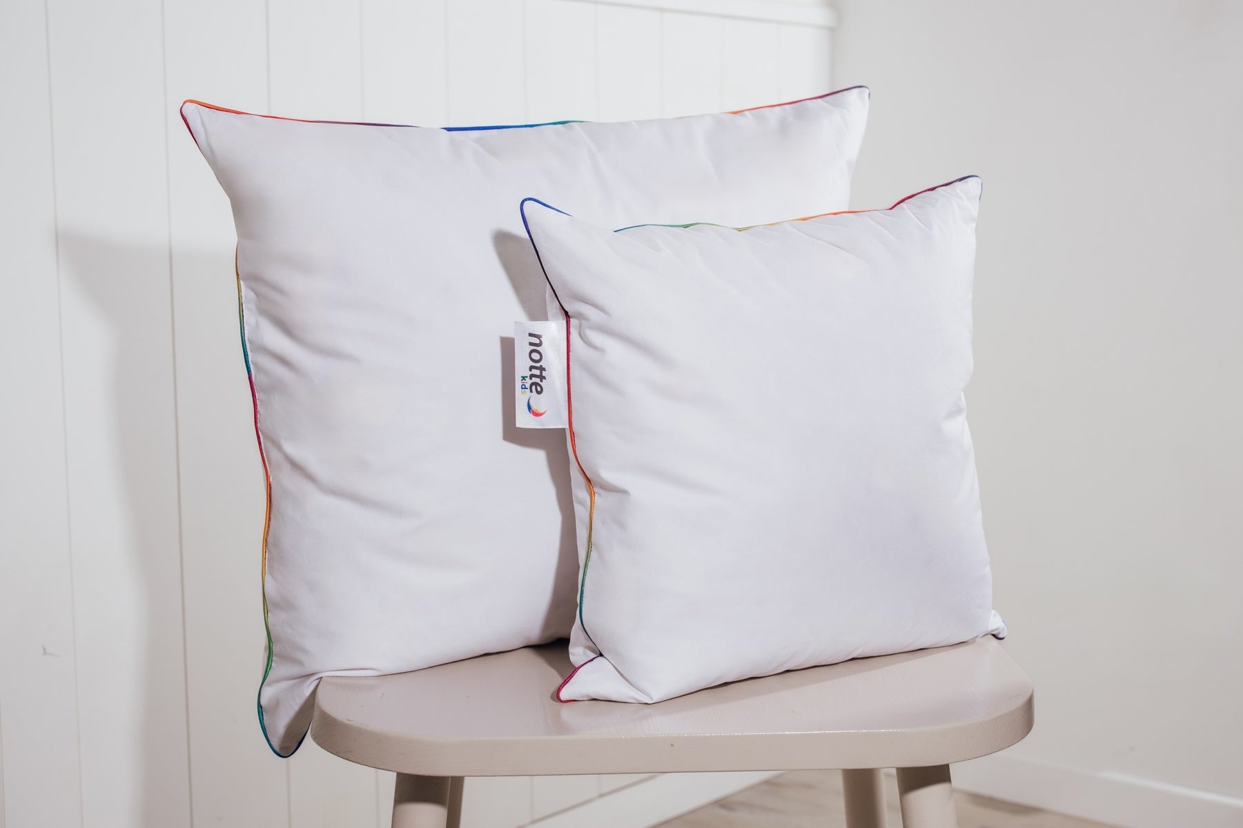 Notte Kids Dětský péřový polštář tříkomorový