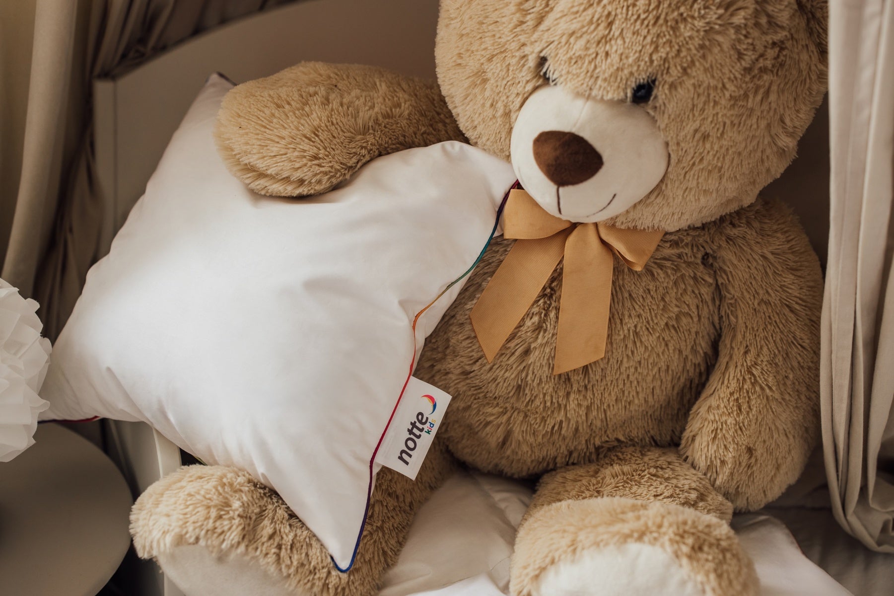 Notte Kids Dětský péřový polštář tříkomorový