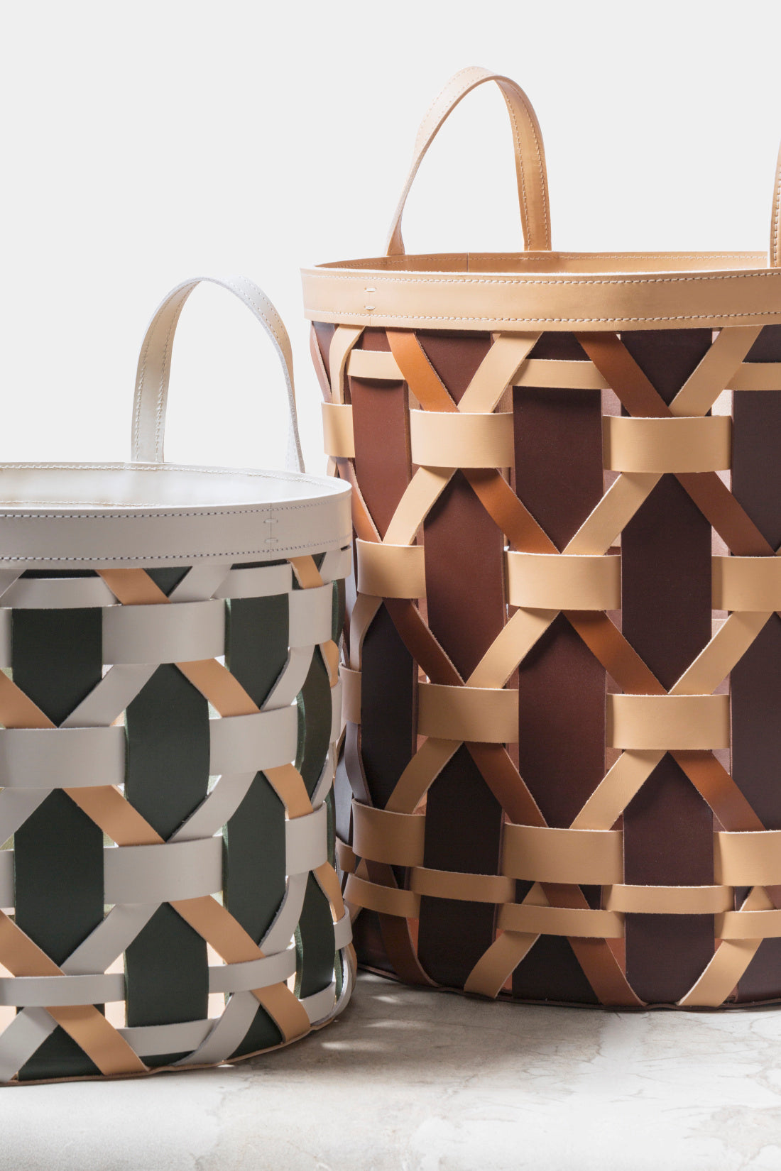 Rabitti Nízký pletený kožený koš PALÙ s uchy