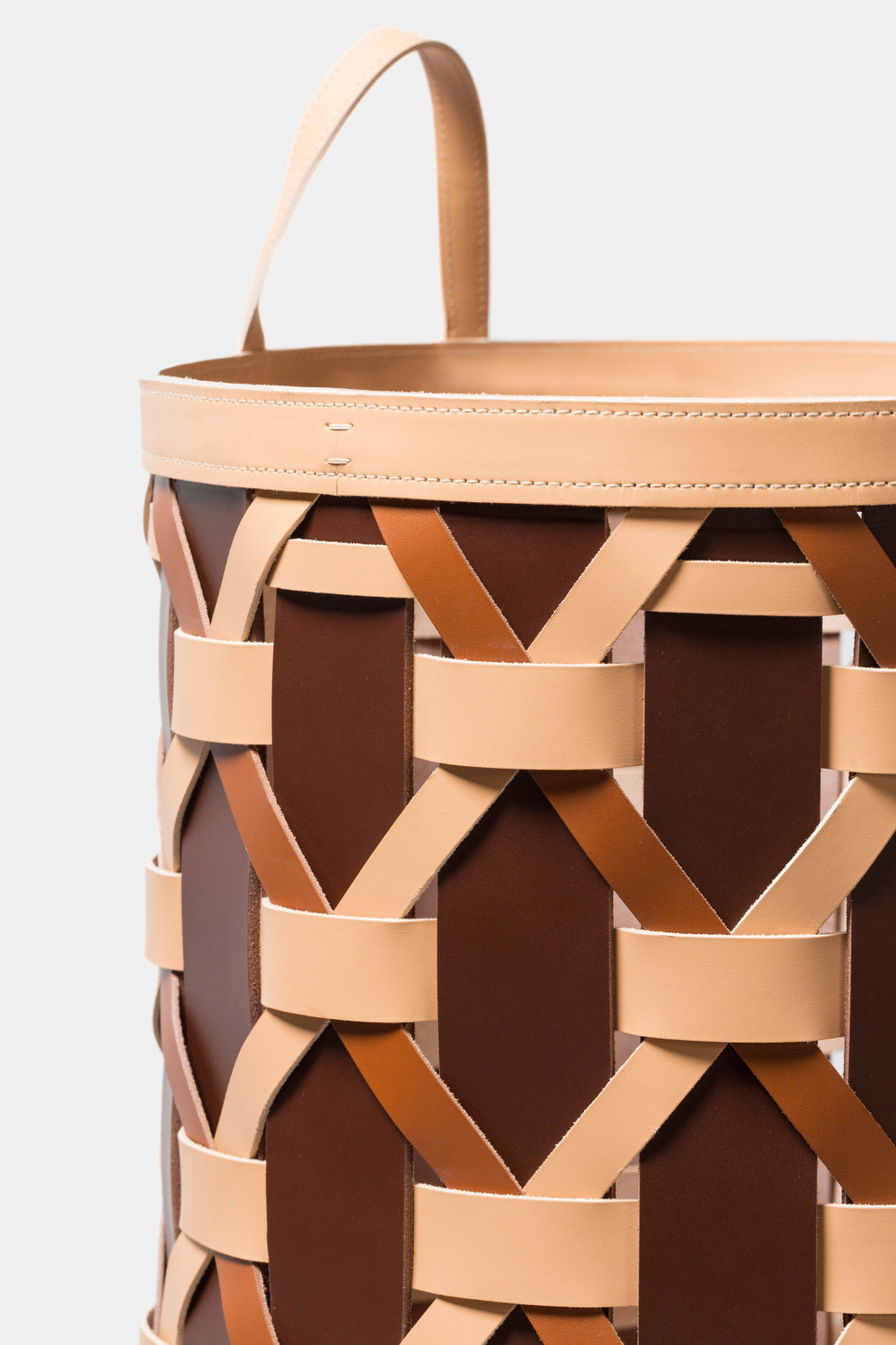 Rabitti Nízký pletený kožený koš PALÙ s uchy