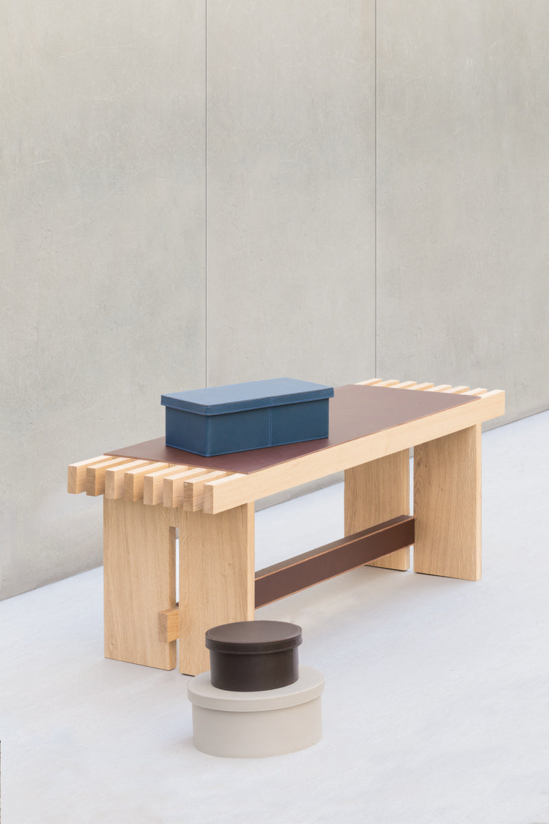 Designová lavice YUGA z jasanového dřeva