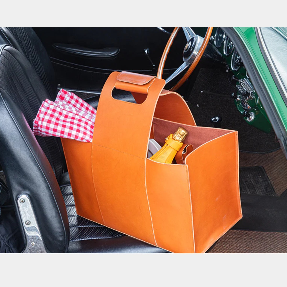 SONJA QUANDT exkluzivní pikniková sada v kožené tašce