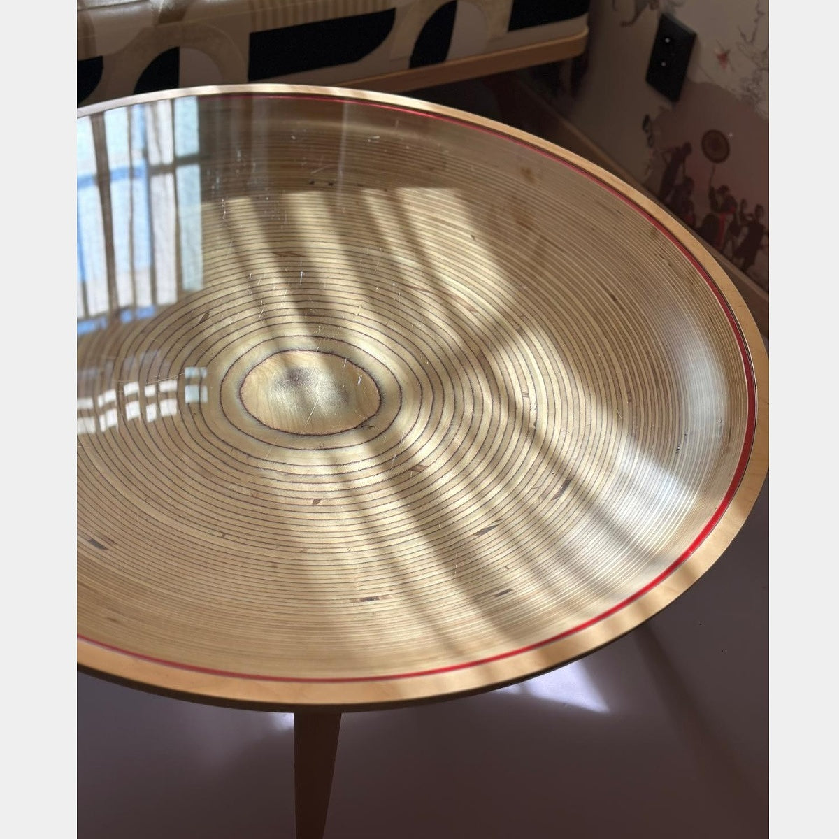 Helena Dařbujánová Designový stolek Makronka