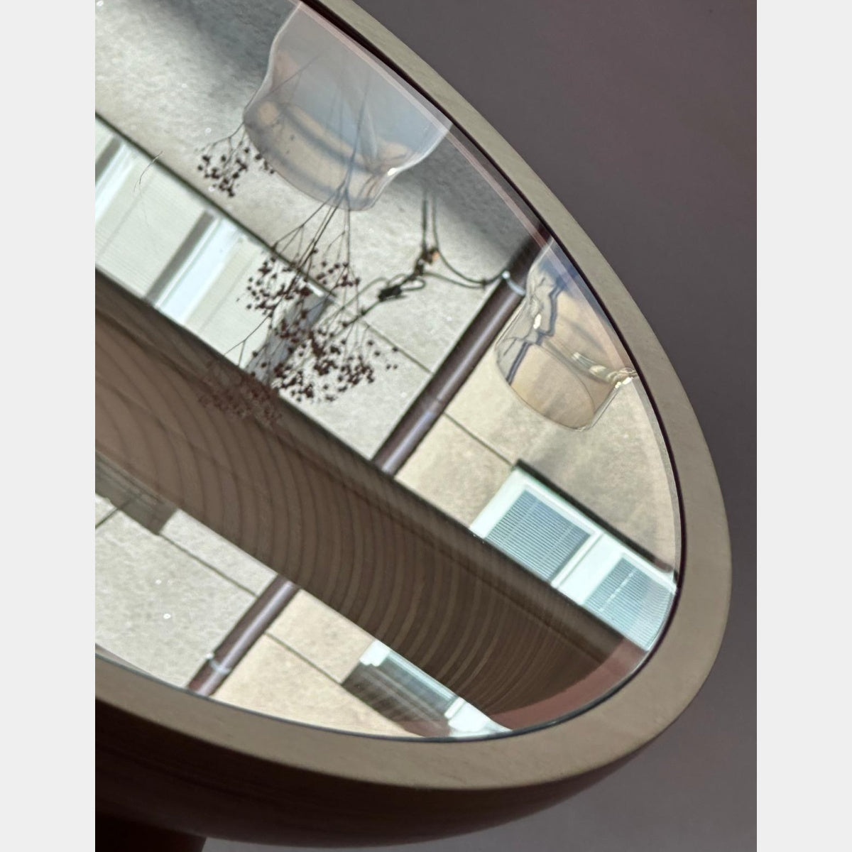 Helena Dařbujánová Designový stolek Makronka