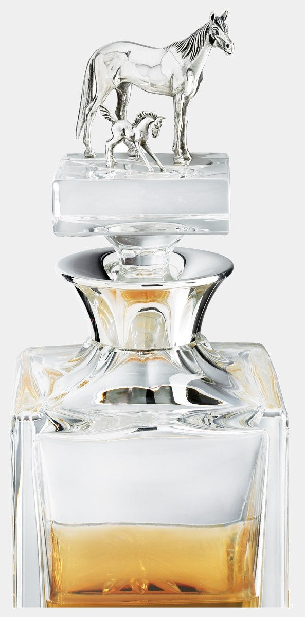 SONJA QUANDT křišťálová karafa se stříbrným koněm