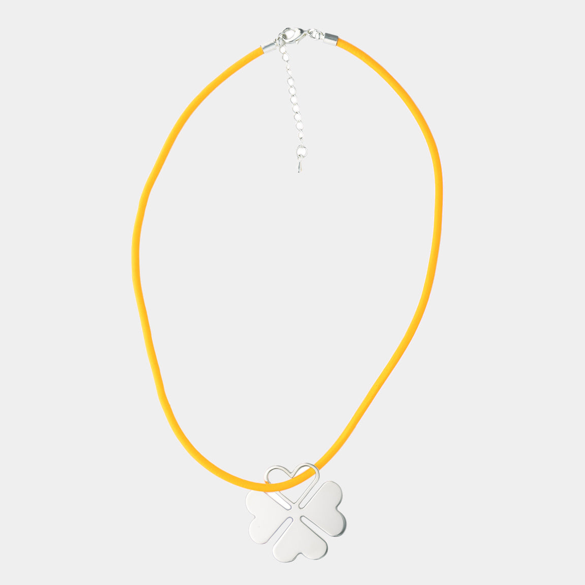 Kožený náhrdelník se stříbrným čtyřlístkem - 925 Sterling Silver