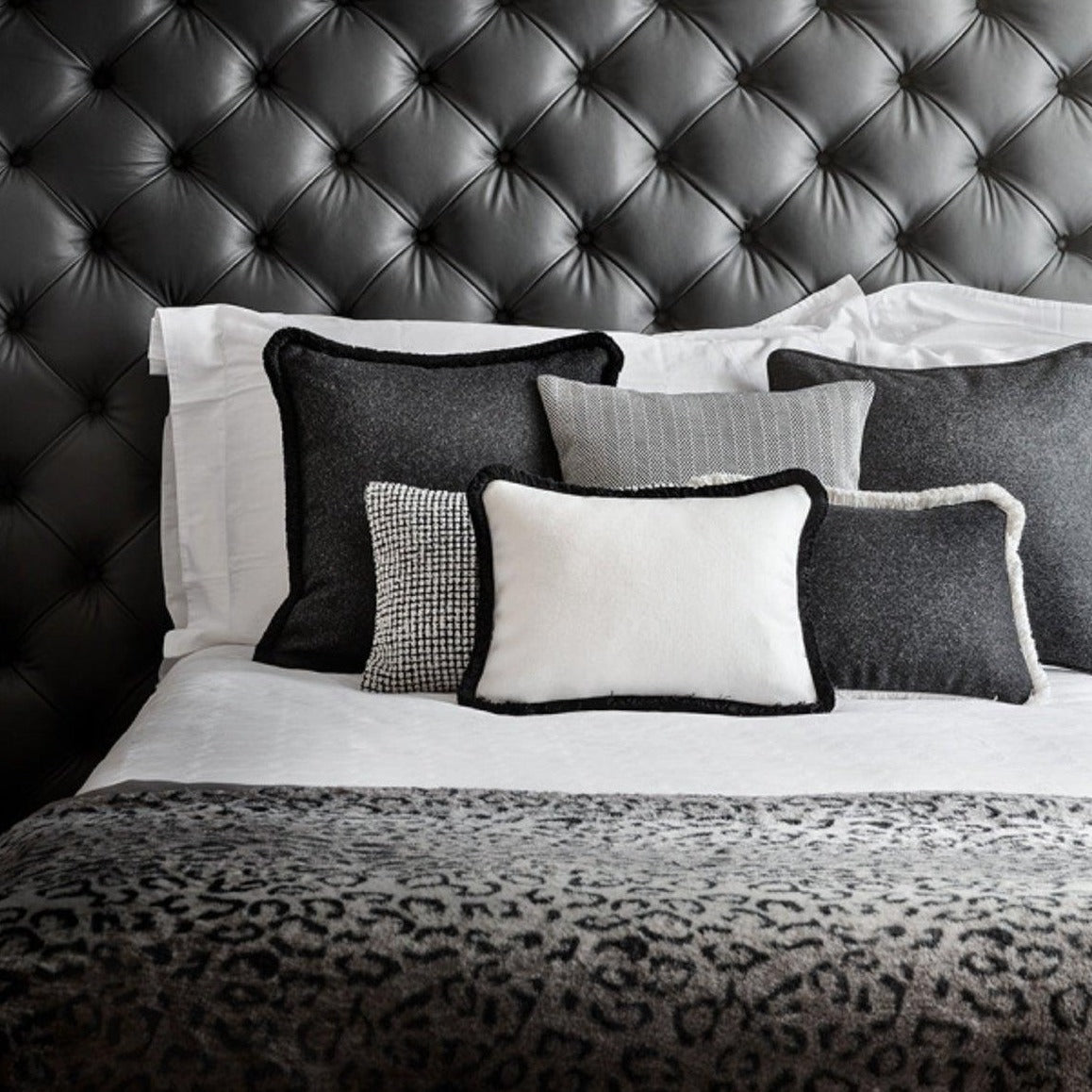 LO DECOR vlněný dekorační polštář LOCHANEL white