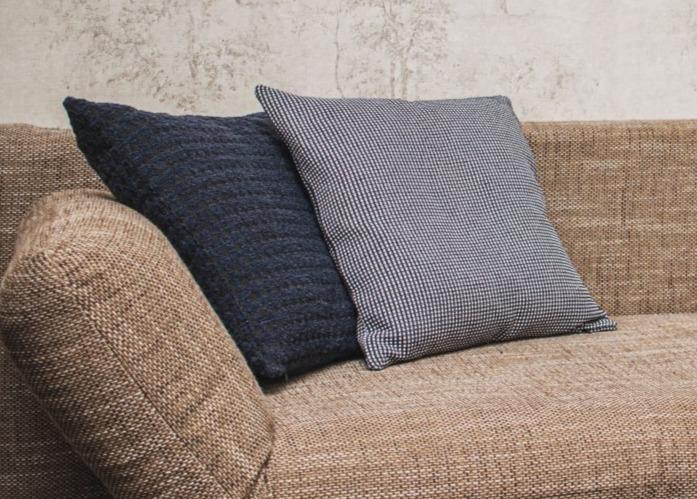 Dekorační polštář BLUE DOTS - Perdona! - perdonahome