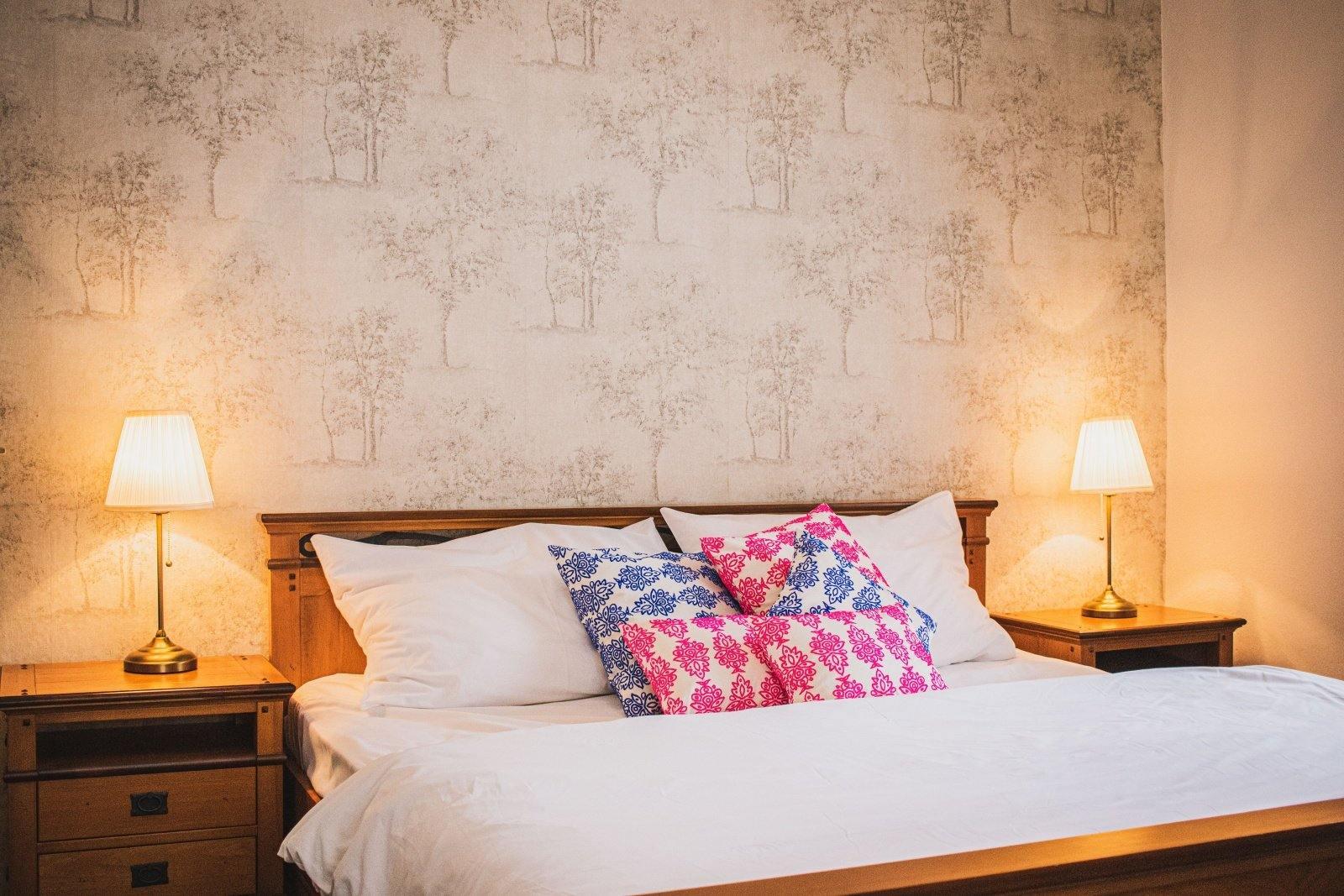 Dekorační polštář ORNAMENT PINK malý - Perdona! - perdonahome