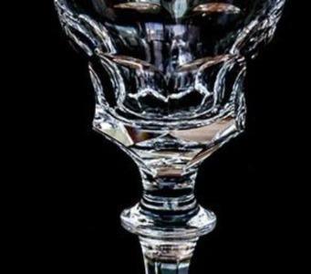 Broušená křišťálová sklenice na bílé víno BERNADOTTE GOLD - Theresienthal - perdonahome