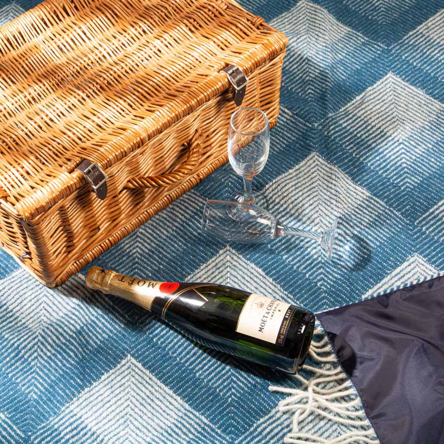 Pikniková deka voděodolná z čisté vlny Swinging London-picnic blanket-perdonahome