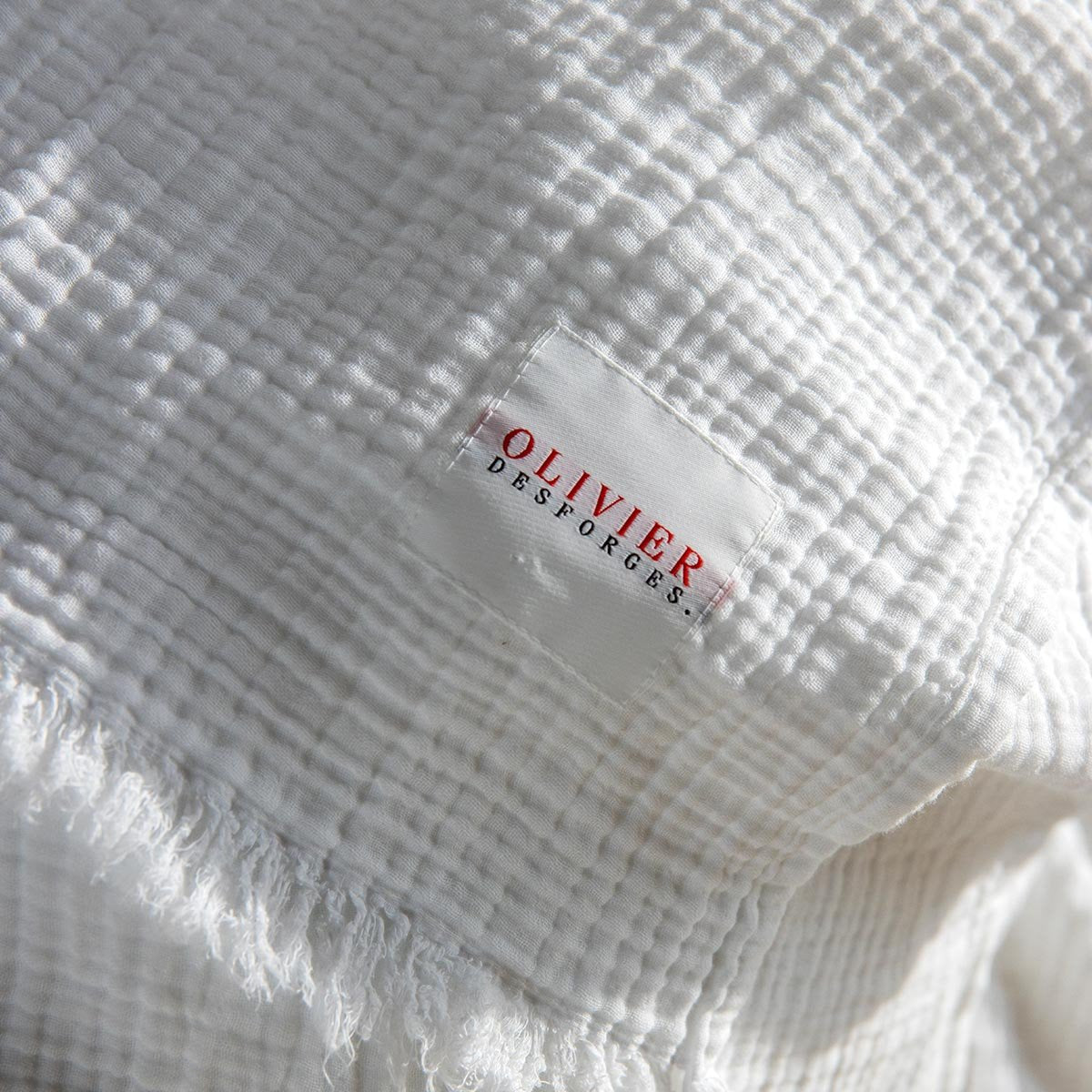 OLIVIER DESFORGES Velký mušelínový přehoz přes postel CYCLADES BLANC