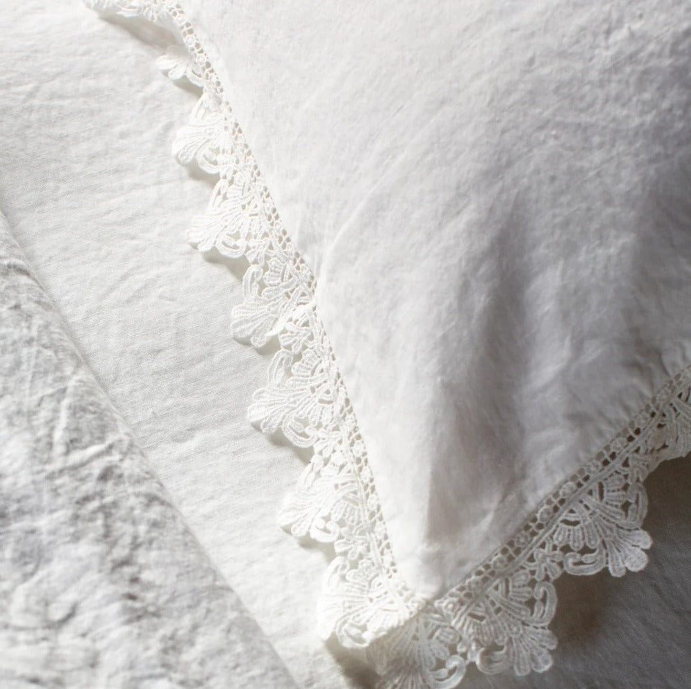 Once Milano lněný povlak na polštář s krajkou Sicily