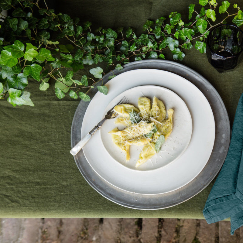 Once Milano klasický lněný ubrus se širokými okraji