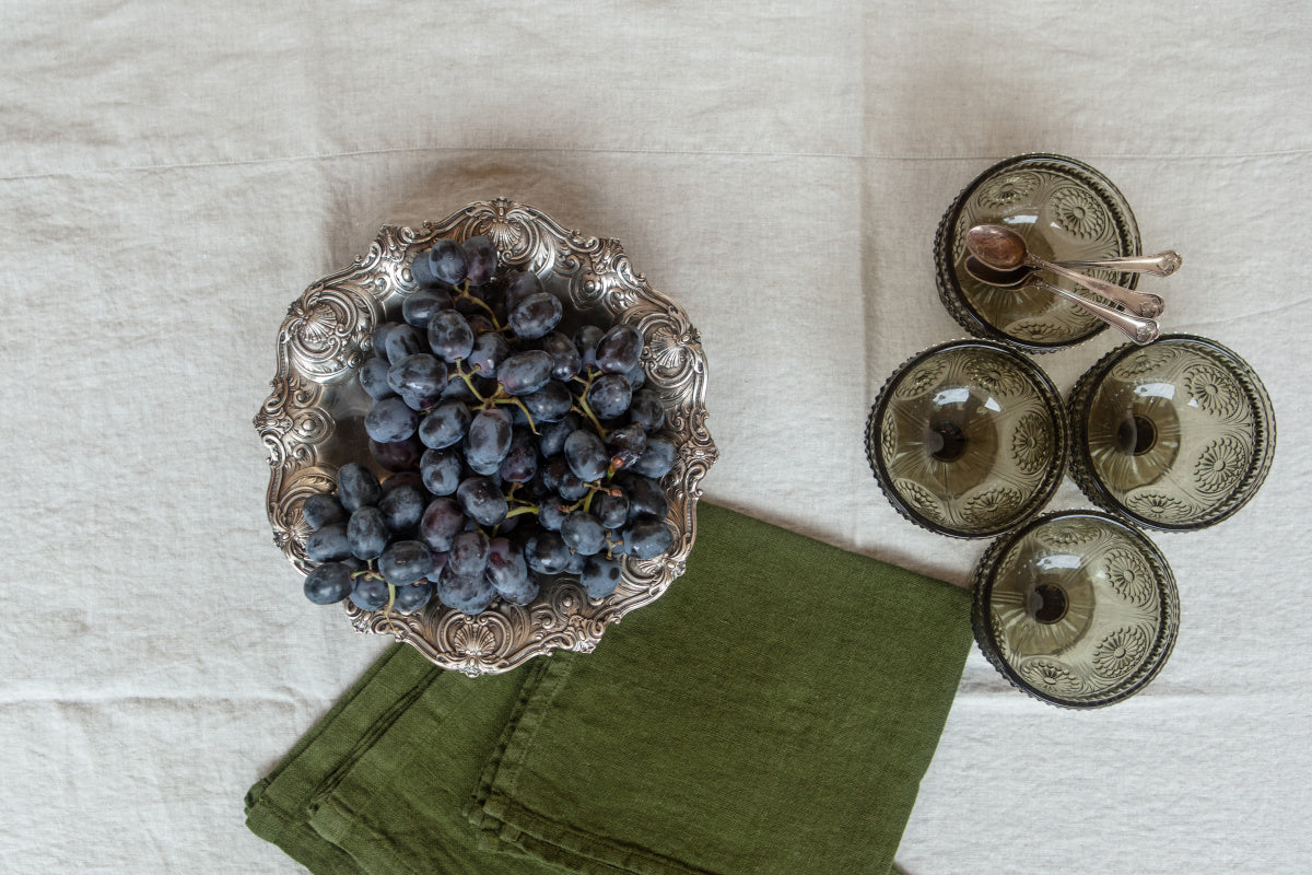 Once Milano klasický lněný ubrus se širokými okraji