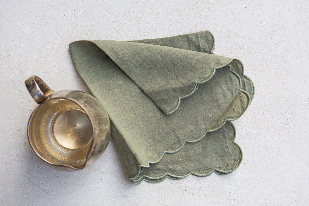 Once Milano lněný ubrousek se zoubkovým lemem