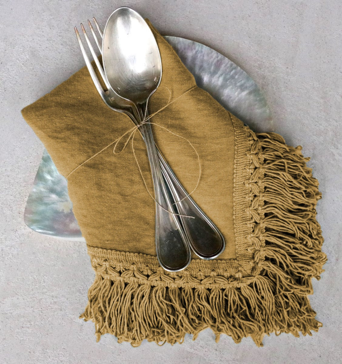 Once Milano lněný ubrousek s dlouhými třásněmi 2 ks