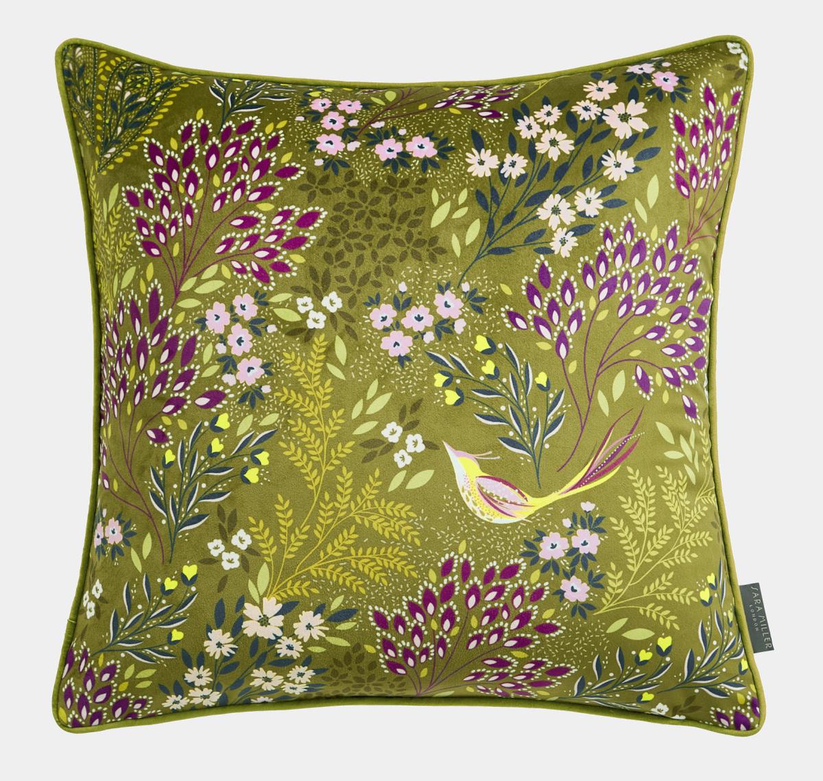 Sara Miller Sametový dekorační polštář Songbird Olive green-cushion-perdonahome