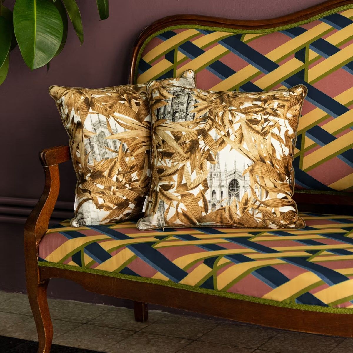 VITO NESTA sametový dekorační polštář IL DUOMO CHE NON C'È #2