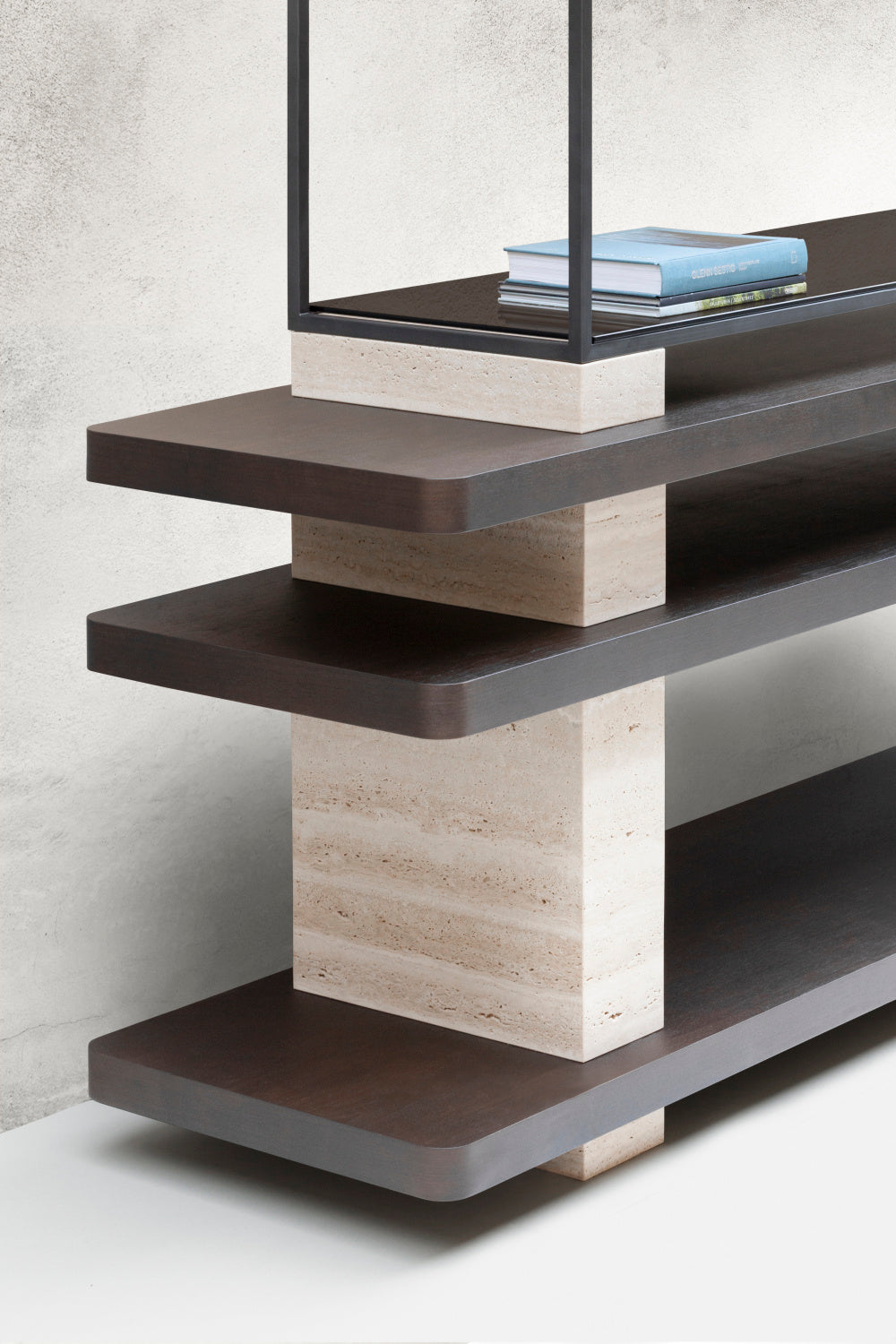 Elliott moderní knihovna s travertinovým podstavcem