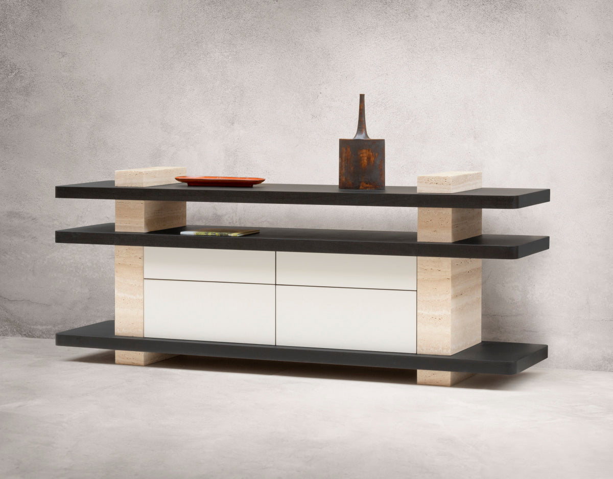 Elliott designová skříňka s travertinovými podstavci