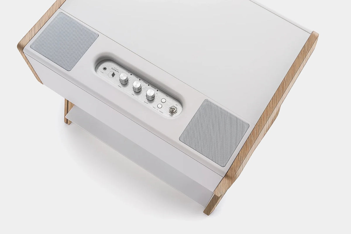 Cube CS Chêne designový aktivní HiFi reproduktor