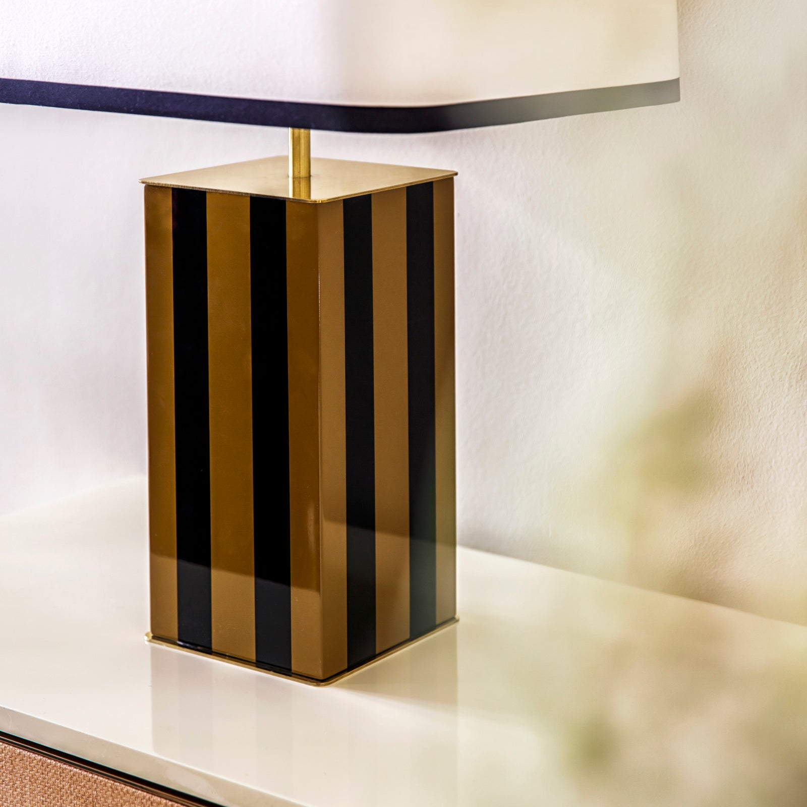 Designová stolní lampa ELYSÉE Mustard